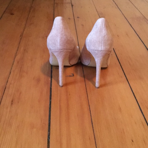 Steve Madden Suede Pumps - Picture 2 of 3